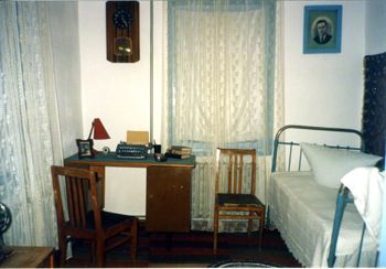 Комната, где работал В. М. Шукшин, когда приезжал к матери, М. С. Куксиной.