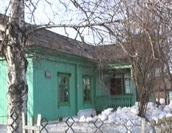 здание Тогульской межпоселенческой библиотеки имени Н. Н. Чебаевского